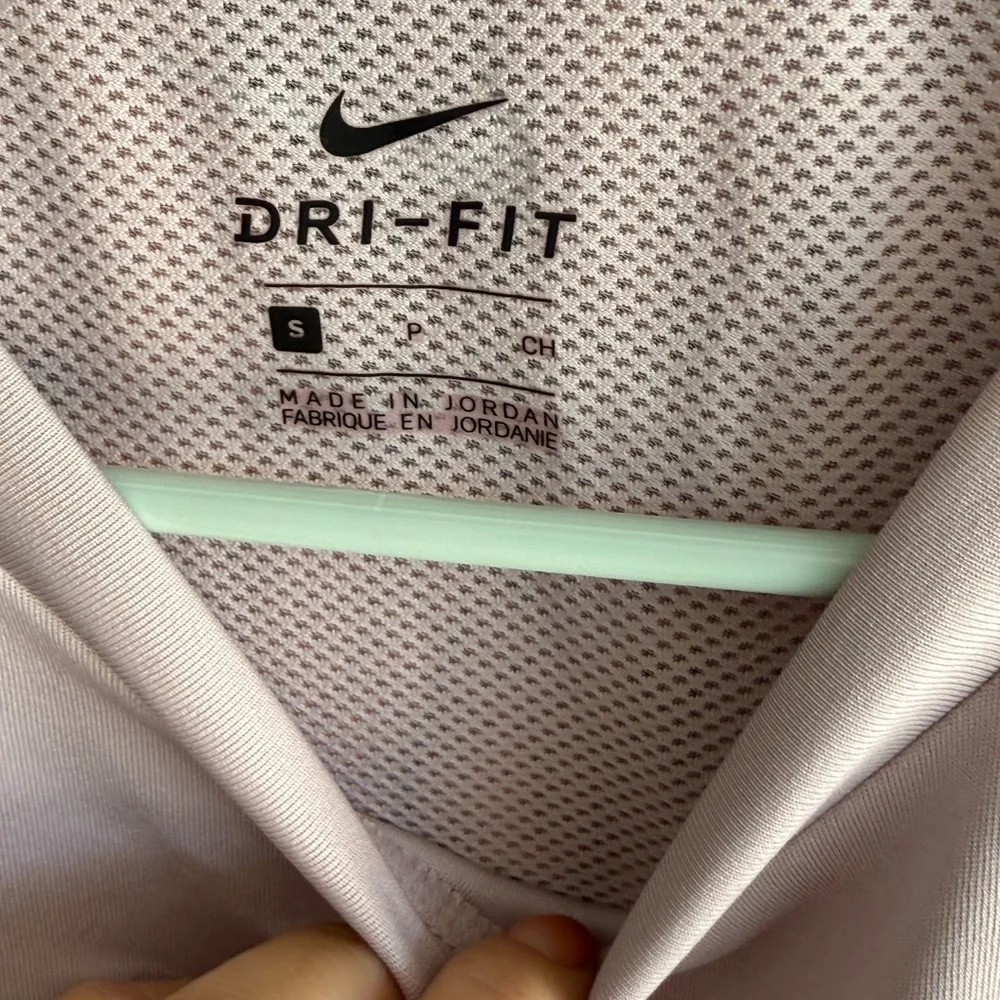 Nike Women's Athletic Tank Tops Bundle - Blue, White, and Gray/pink